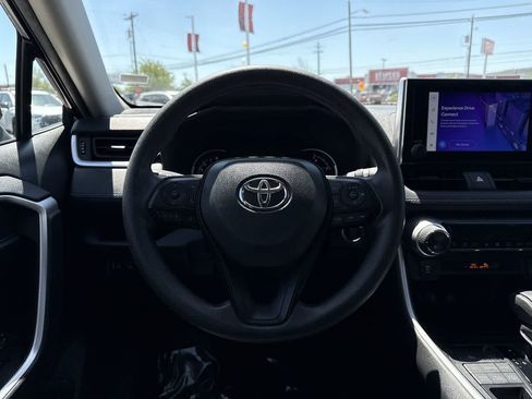 Used 2024 Toyota RAV4 XLE AWD/4WD image 16
