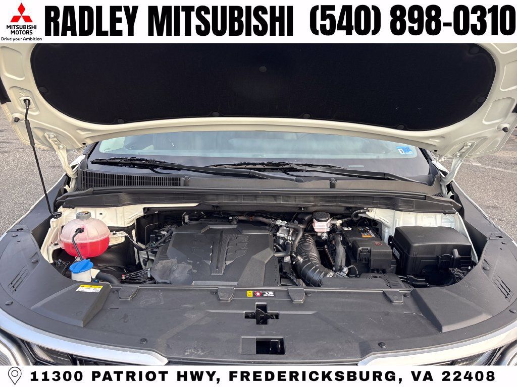 Used 2023 Kia Carnival LX FWD image 15