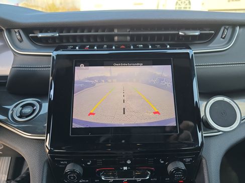 Used 2023 Jeep Grand Cherokee Altitude image 28