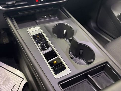 Used 2024 Volkswagen Atlas SE image 22