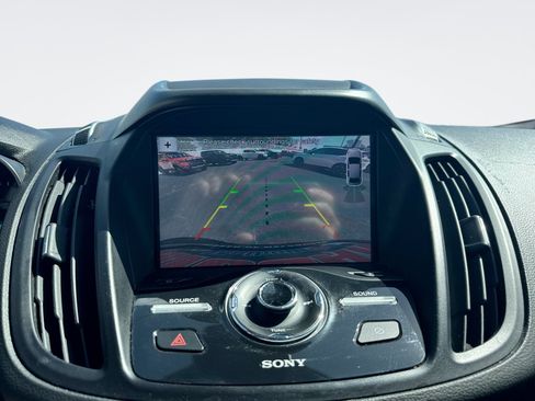 Used 2019 Ford Escape Titanium FWD image 21