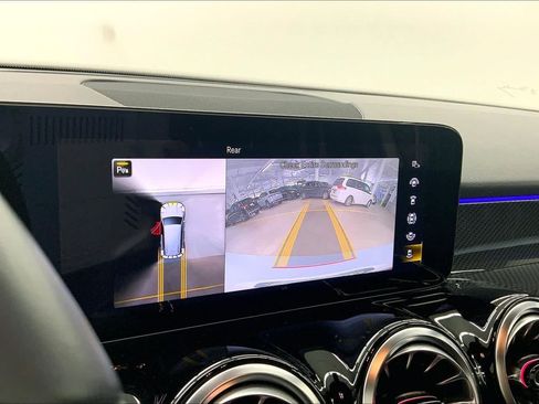 Certified 2023 Mercedes-Benz GLB 250 image 24