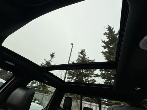 Used 2024 Ford F350 Platinum image 22