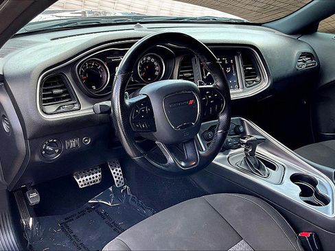 Used 2021 Dodge Challenger R/T Scat Pack RWD image 13