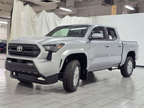 New 2025 Toyota Tacoma SR5 image 9