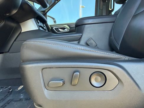 Used 2022 Chevrolet Tahoe Z71 w/ Off-Road Capability Package image 19