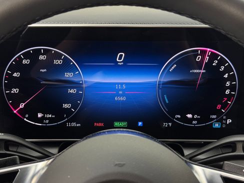 Used 2025 Mercedes-Benz GLC 350e 4MATIC image 21