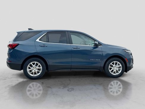 Used 2024 Chevrolet Equinox LT w/ LPO, Floor Liner Package FWD image 7