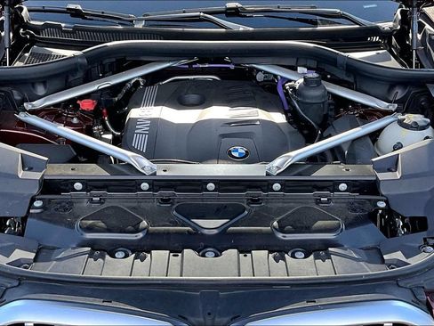 Used 2025 BMW X6 xDrive40i AWD/4WD image 31