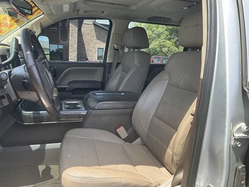 Used 2015 GMC Sierra 2500 Denali w/ Duramax Plus Package AWD/4WD image 9