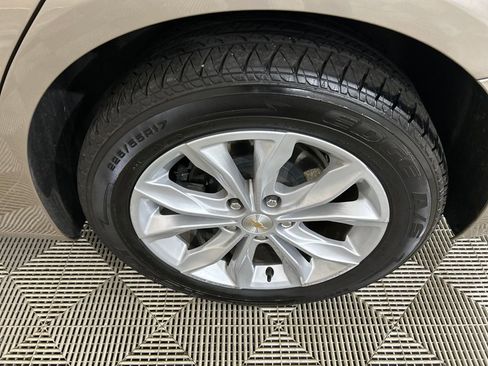 Used 2025 Chevrolet Malibu LT image 10