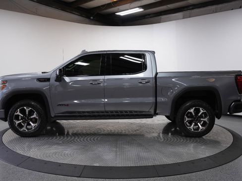 Used 2022 GMC Sierra 1500 AT4 w/ AT4 Premium Package AWD/4WD image 5