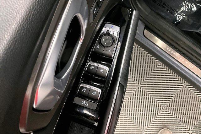Used 2022 Kia Sorento SX FWD image 31