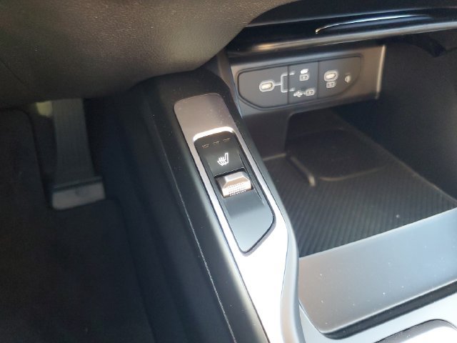 Used 2025 Kia Sorento EX AWD/4WD image 25