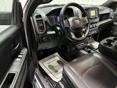 Used 2022 RAM 2500 Tradesman w/ Chrome Appearance Group image 9