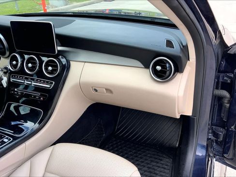 Used 2016 Mercedes-Benz C 300 Sedan w/ Multimedia Package image 19