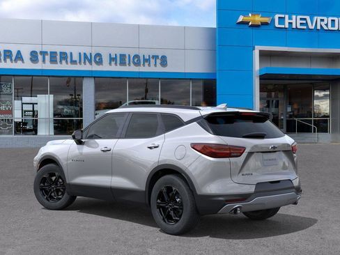 New 2025 Chevrolet Blazer LT w/ Convenience Package image 3