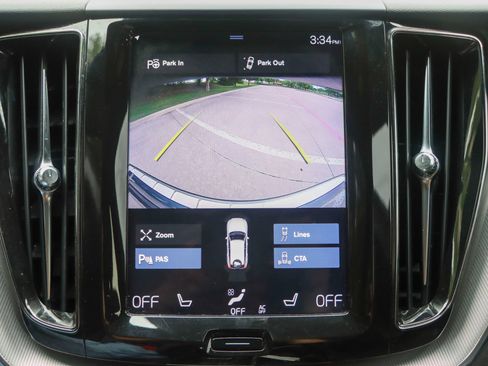 Used 2018 Volvo XC60 T5 R-Design w/ Convenience Package AWD/4WD image 40