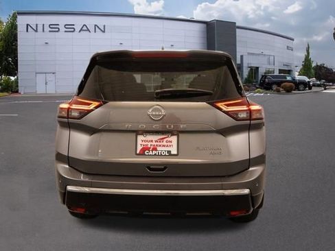 New 2026 Nissan Rogue Platinum AWD/4WD image 3