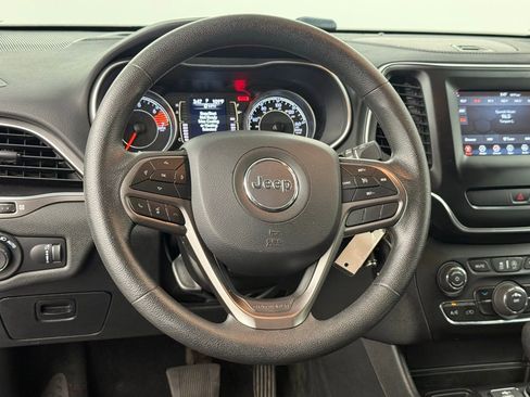 Used 2021 Jeep Cherokee Latitude image 29