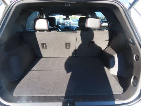 Used 2024 Chevrolet Equinox RS AWD/4WD image 29