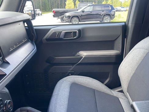 Used 2023 Ford Bronco Big Bend w/ Sasquatch Package AWD/4WD image 30
