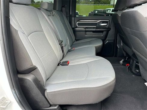 Used 2024 RAM 3500 Big Horn image 25