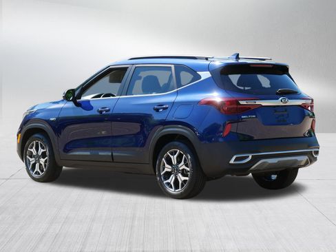 Certified 2021 Kia Seltos EX AWD/4WD image 5