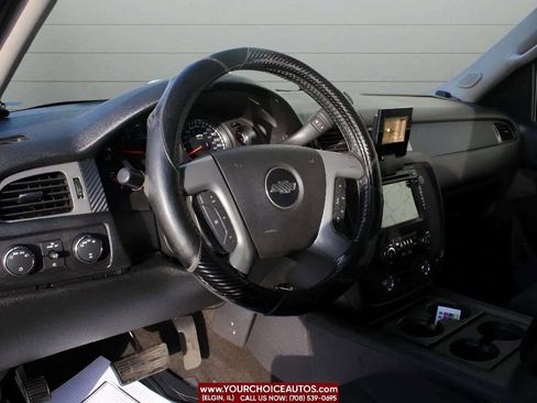 Used 2011 Chevrolet Avalanche LS image 14