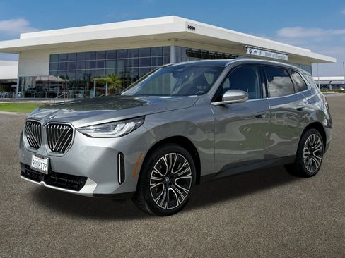 Used 2025 BMW X3 xDrive30i w/ Convenience Package image 5