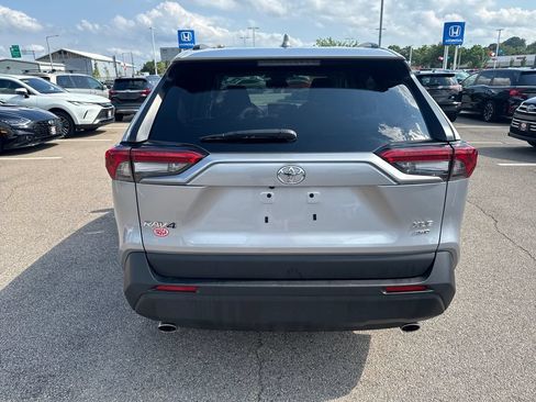 Used 2025 Toyota RAV4 XLE AWD/4WD image 6