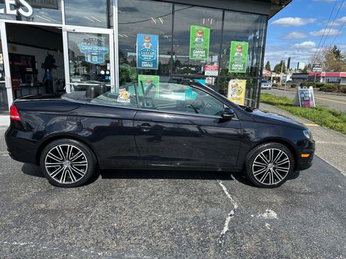 Used 2013 Volkswagen Eos FWD image 4