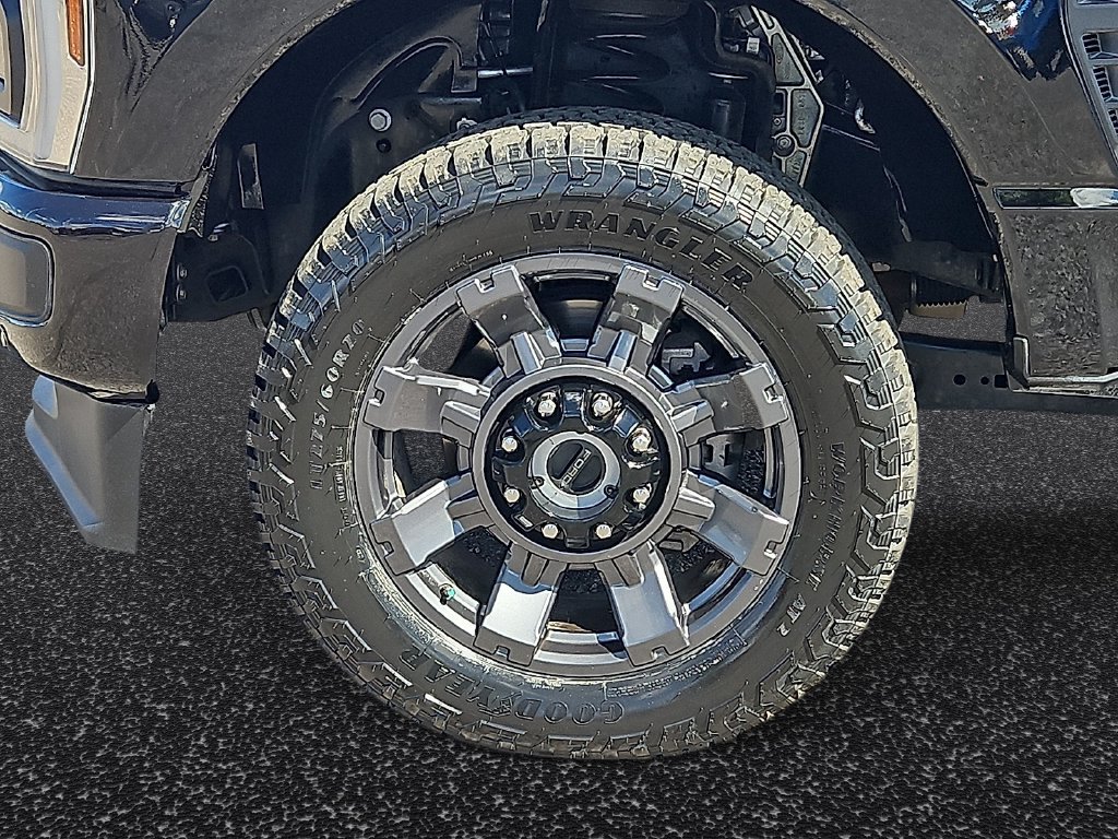 Used 2024 Ford F350 Lariat w/ Lariat Ultimate Package AWD/4WD image 8