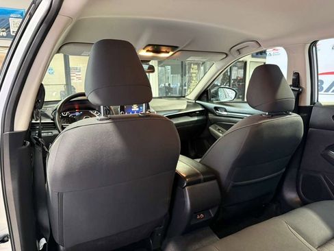 Used 2025 Nissan Altima 2.5 SV image 42