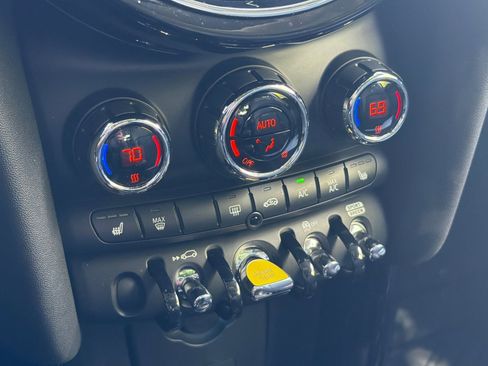 Used 2024 MINI Cooper SE image 25