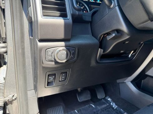 Used 2020 Ford F150 XLT w/ Equipment Group 302A Luxury AWD/4WD image 19