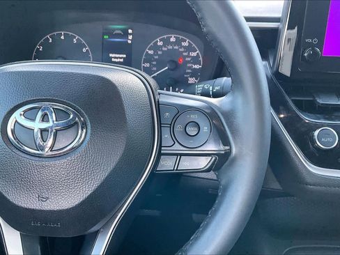 Used 2024 Toyota Corolla SE image 23