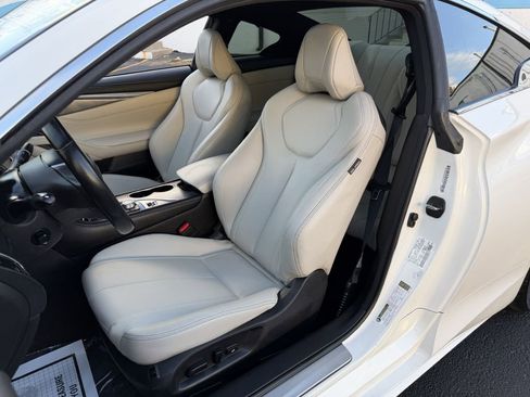 Used 2018 INFINITI Q60 3.0t Luxe w/ Sensory Package 3.0T Luxe image 11