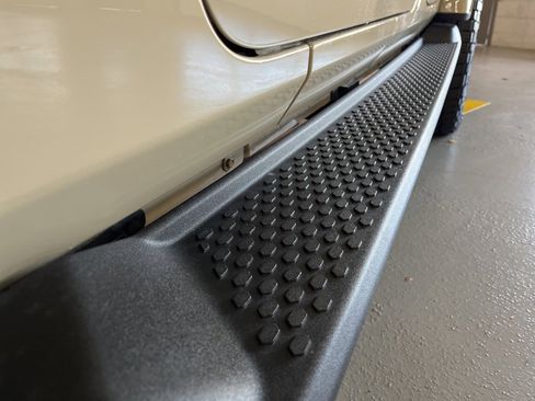 Used 2022 Jeep Wrangler Unlimited Sahara image 7