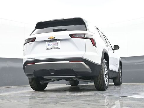 New 2026 Chevrolet Equinox LT FWD image 45