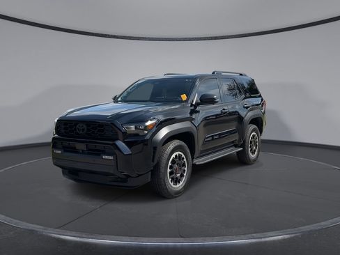Certified 2025 Toyota 4Runner TRD Off-Road Premium AWD/4WD image 4
