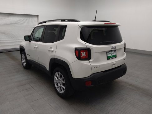 Used 2022 Jeep Renegade Latitude AWD/4WD image 5