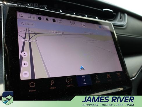 Used 2024 Jeep Grand Cherokee L Limited image 38