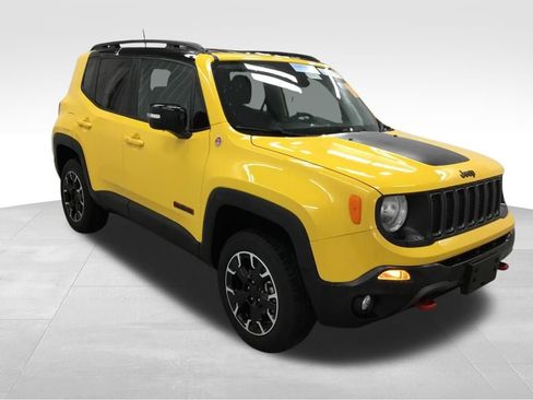 Used 2023 Jeep Renegade Trailhawk w/ Trailer Tow Group image 4