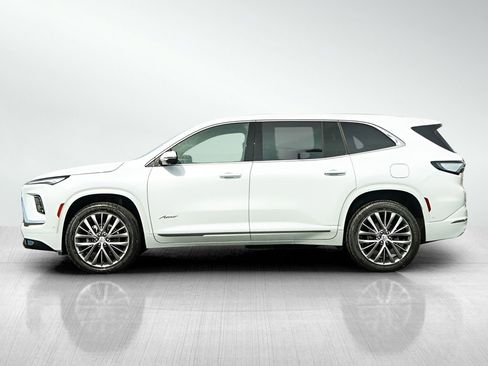 New 2026 Buick Enclave Avenir w/ Super Cruise Package image 4