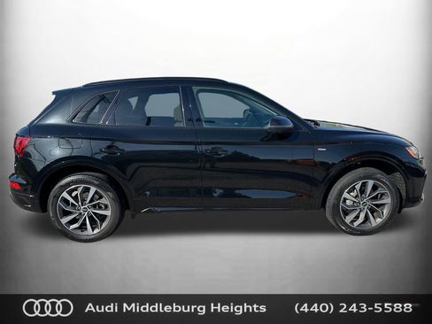 Used 2023 Audi Q5 2.0T Premium Plus w/ Premium Plus Package AWD/4WD image 10