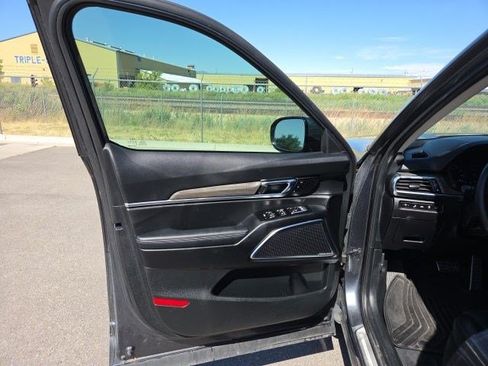 Used 2022 Kia Telluride SX w/ SX Prestige Package AWD/4WD image 10