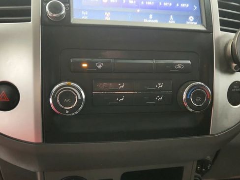 Used 2019 Nissan Frontier Desert Runner image 35