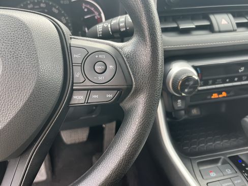 Certified 2025 Toyota RAV4 XLE AWD/4WD image 21