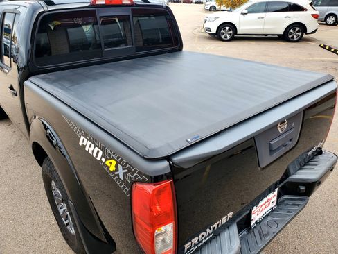 Used 2015 Nissan Frontier PRO-4X w/ Pro-4x Luxury Package image 15